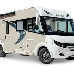 Camping-car Chausson 7020 Titanium Premium, prêt pour l'aventure. Vérifier la pression pneu camping car est essentiel pour un voyage sûr.
