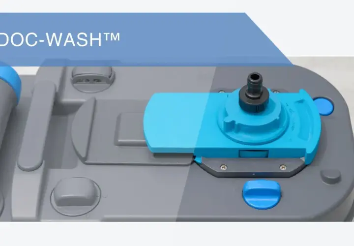 Le système DOC-WASH™ facilite le nettoyage de la cassette WC de camping-car.