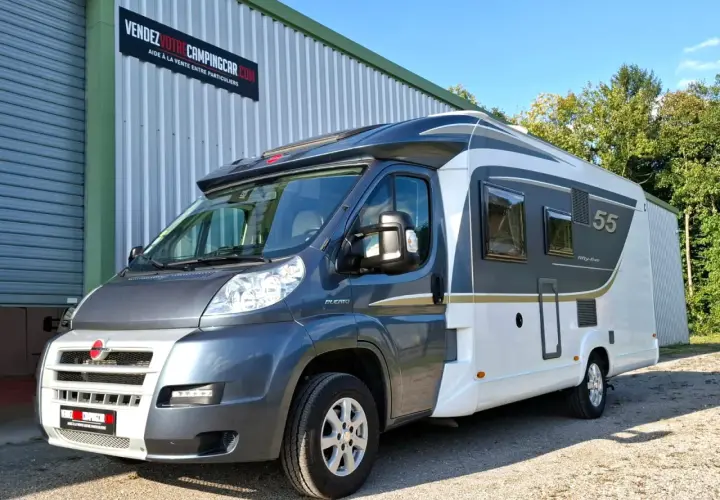 Camping-car Burstner Fifty Five 55, prêt pour l'aventure.
