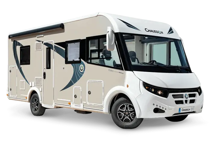 Camping-car Chausson 7020 Titanium Premium, prêt pour l'aventure. Vérifier la pression pneu camping car est essentiel pour un voyage sûr.