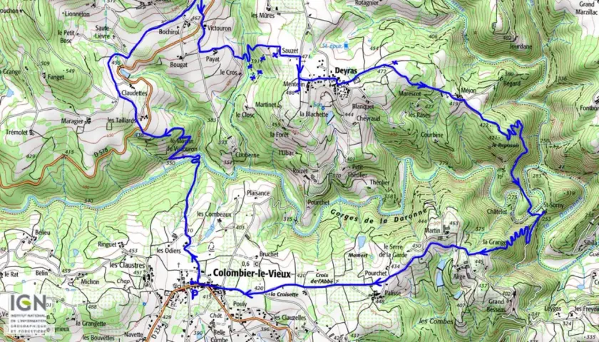 Carte d'une randonnée à travers les Gorges de la Daronne, avec un sentier bleu serpentant entre villages et reliefs.