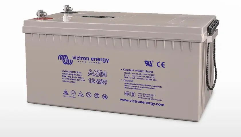 Batterie AGM Victron Energy 12V 220Ah, idéale pour votre camping-car. Puissante et fiable, elle répond à la question : quelle batterie pour camping-car ?