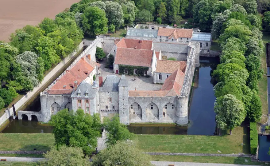 Château de Farcheville - Forteresse médiévale en Essonne