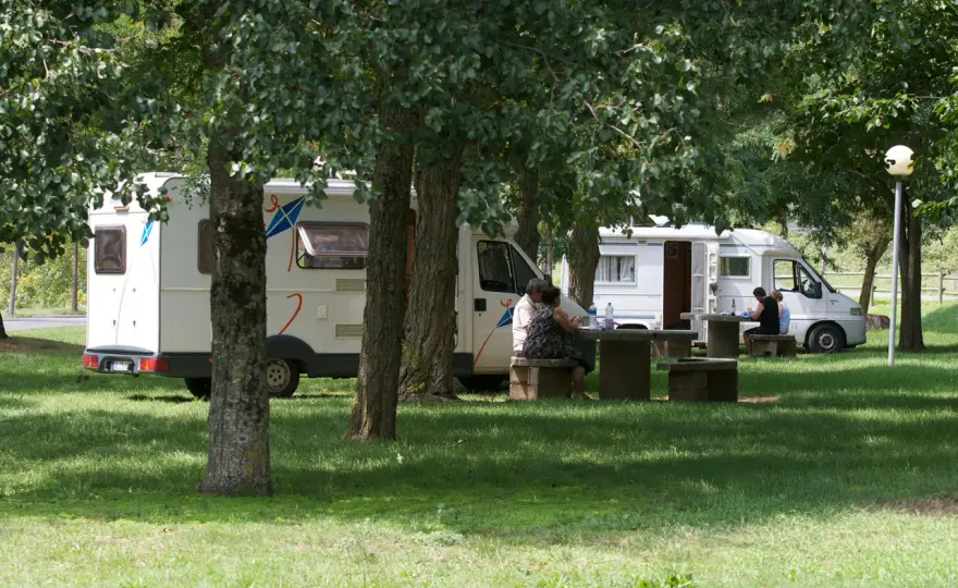 Aires de camping-car gratuites en France - bien choisir sa halte