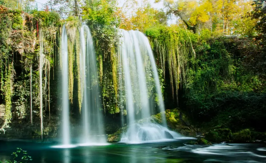 Que faire à Antalya ? Vieille ville, cascades et sites antiques