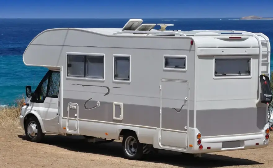 Camping-car à Bormes-les-Mimosas - Où stationner sans erreur ?