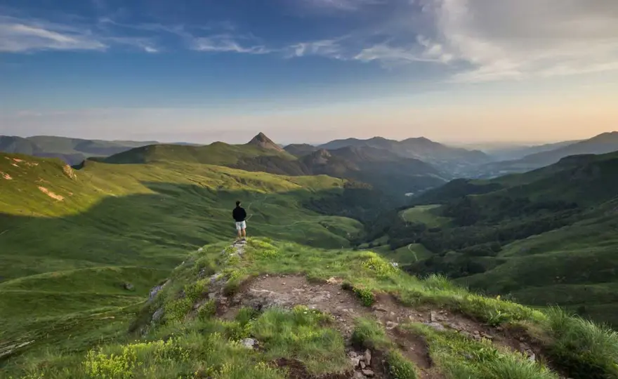 Tour du volcan cantalien - distance, boucles et conseils de marche