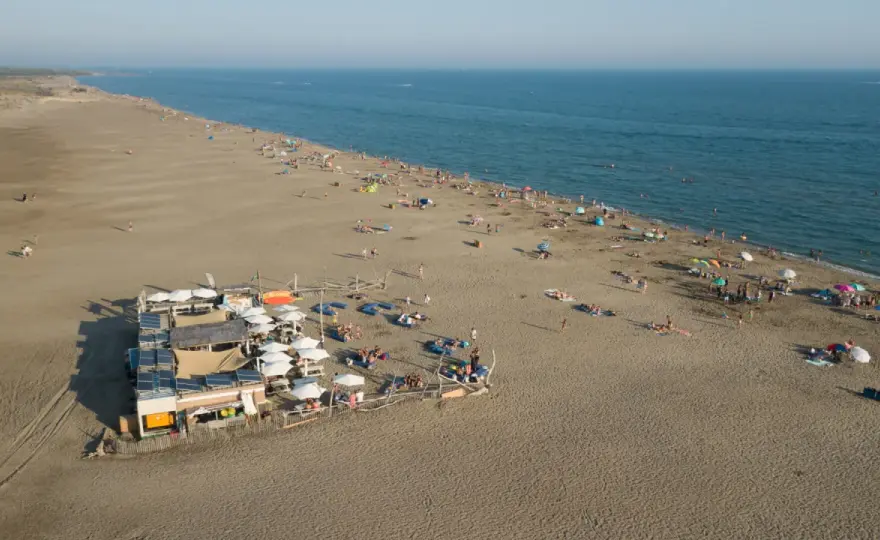 Plage privée au Grau-du-Roi - comment choisir la bonne paillote