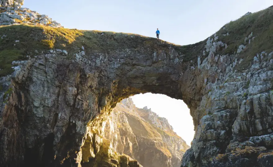 Pointe de Dinan, Crozon - Visiter l'arche sans se tromper