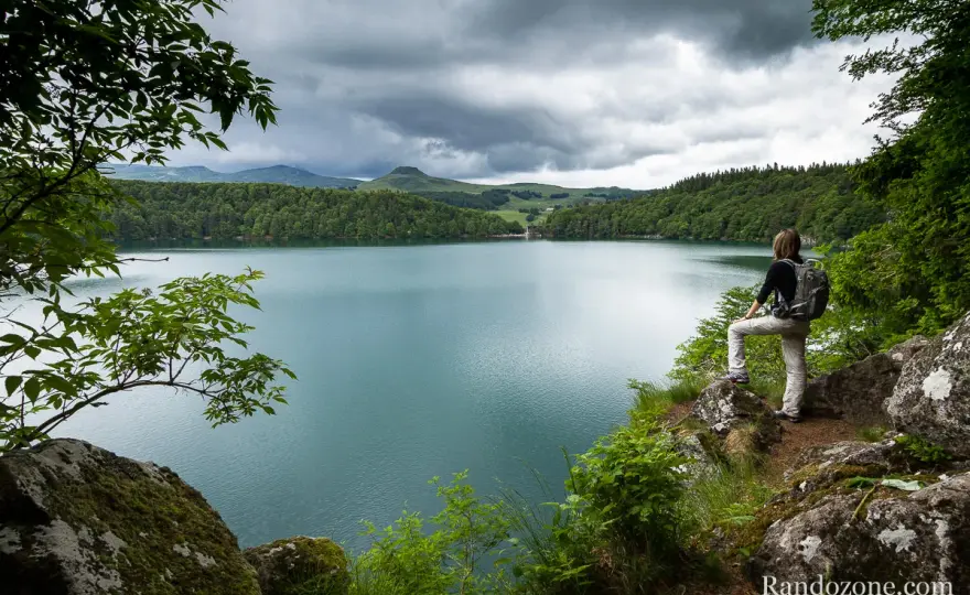 Randonnée au lac Pavin - tour court ou grande boucle ?