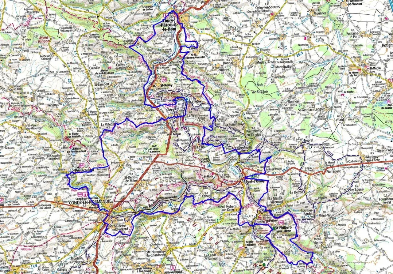 Carte de la Suisse Normande avec un itinéraire bleu.